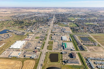 Vue aérienne de centre commercial à Camrose 