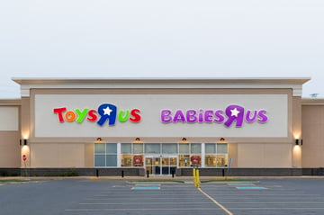 Toys R Us in Thunder Bay