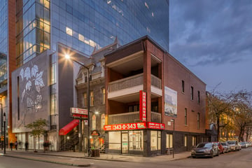 Building in downtown Montreal